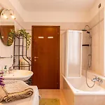 Ca Del Bernardi By Interhome * Порто-Вальтравалья
